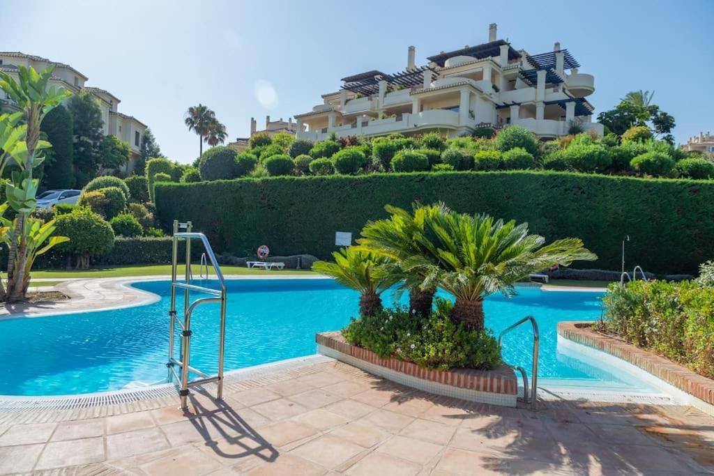 Luxurious 2 Bedroom Apartment With Spa Facilities Benahavis Bagian luar foto